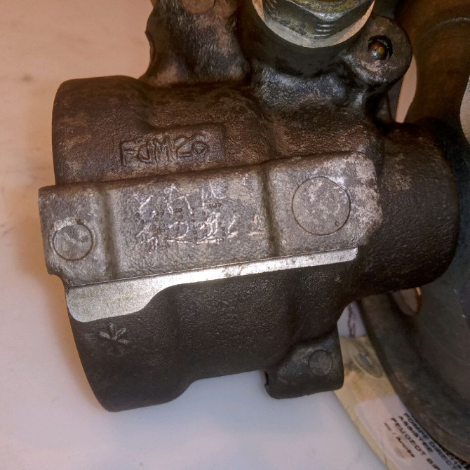 Pompe direction assistee occasion PEUGEOT BIPPER 6