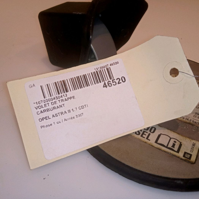 Volet de trappe carburant occasion OPEL ASTRA III ASTRA III Phase 1 2004-04-01->2006-12-31 1.7 CDTI 100ch 93182651 4