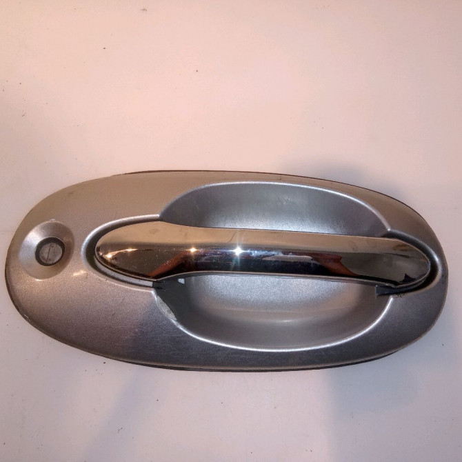 Poignee ext porte avd occasion KIA CARNIVAL I Phase 2 07-2001->06-2006 2.9 CRDI 144ch K53A58410CXX 1