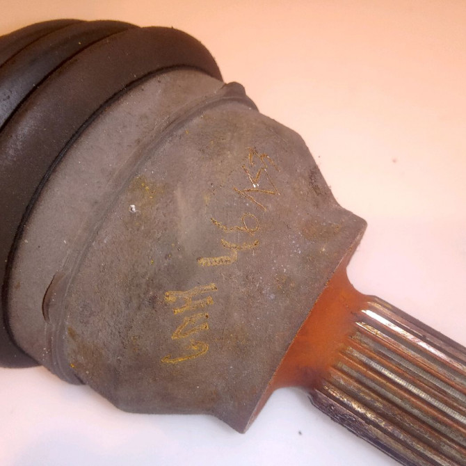 Transmission avant gauche occasion FORD FIESTA V Phase 1 09-2002->10-2005 1.4 TDCI 1493223 2