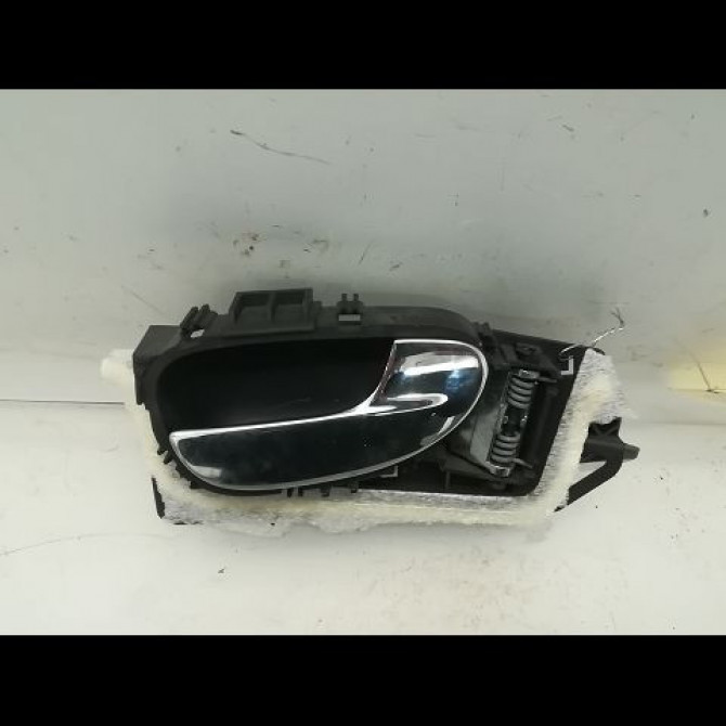 Poignee int porte ard occasion PEUGEOT 307 Phase 1 04-2001->06-2005 1.4 HDI 8v 70ch 9143F5 1