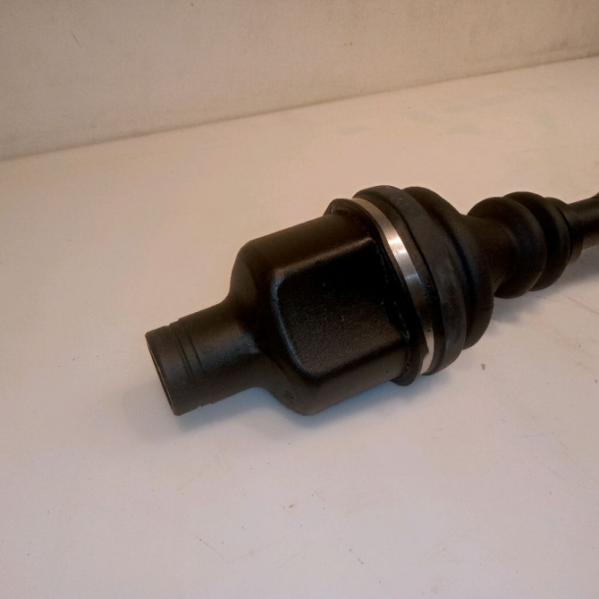 Transmission avant droite occasion RENAULT MEGANE I Phase 1 11-1995->03-1999 1.6i 7701468841 2