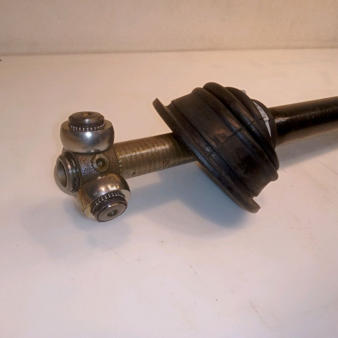 Transmission avant gauche occasion RENAULT MEGANE I Phase 1 11-1995->03-1999 1.6i 7701468837 3