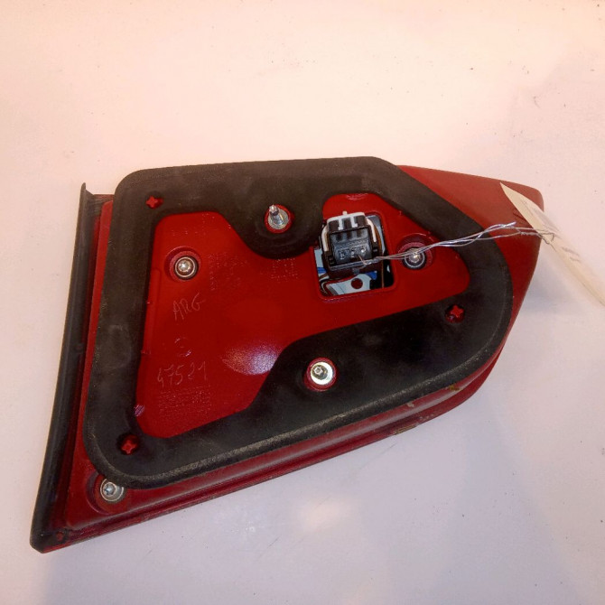 Feu arrière interieur gauche occasion VOLKSWAGEN PASSAT VI Phase 1 BREAK 10-2010->04-2015 3AF945307E 2