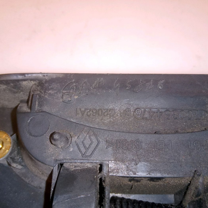 Poignee ext porte avd occasion RENAULT KANGOO I Phase 1 09-1997->06-2003 1.9 D 55ch 7700354479 3