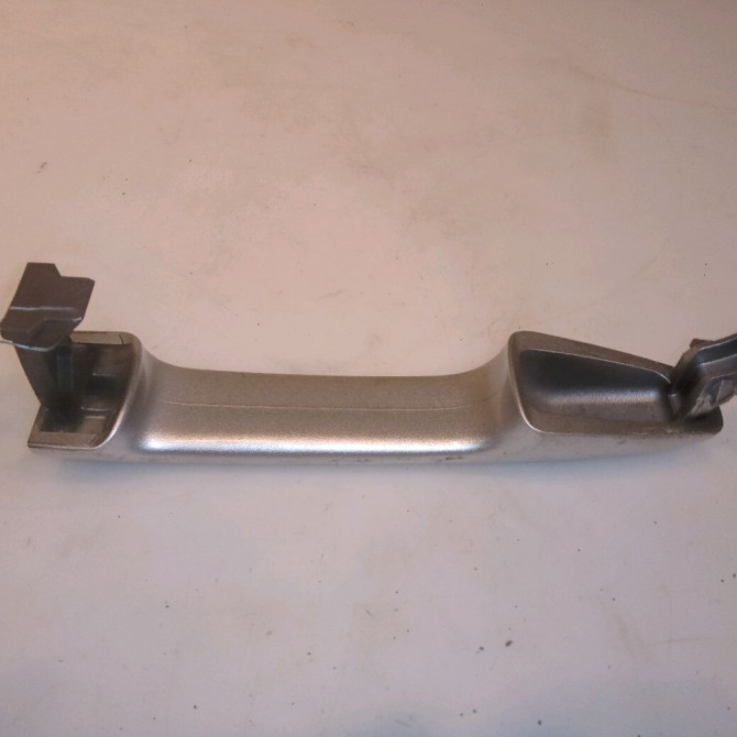 Poignee ext porte arg occasion TOYOTA PRIUS III Phase 1 04-1995->04-1999 1.8 Hybride 99ch 6921174020J3 2