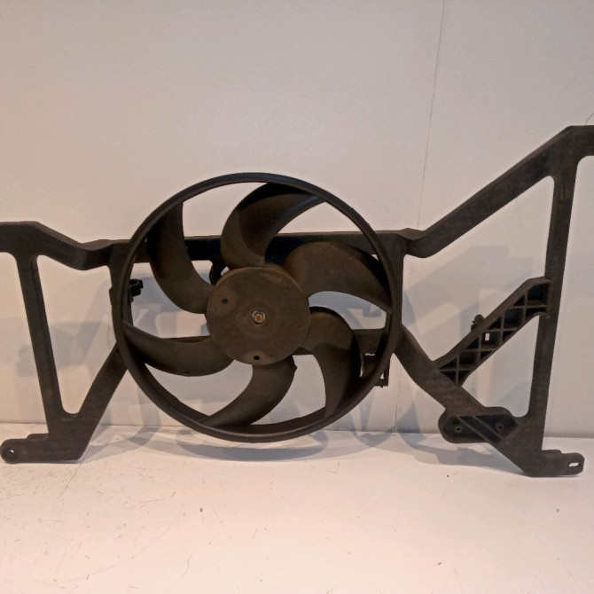 Ventilateur de refroidissement occasion DACIA LOGAN I Phase 2 MVC 10-2008->01-2013 214813739R 1