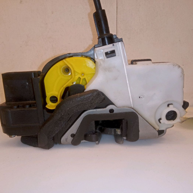 Serrure porte avg occasion OPEL INSIGNIA 3