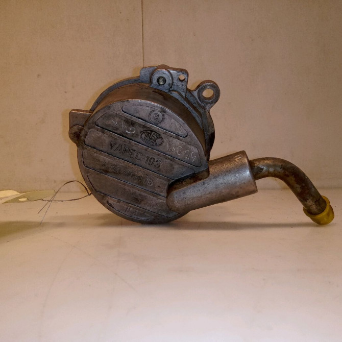 Pompe a vide occasion MERCEDES CLASSE E III Phase 1 03-2002->06-2006 1