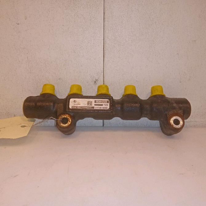 Rampe injection occasion FORD FIESTA VI Phase 1 10-2008->11-2012 1.4 TDCI 68ch 1747239 1