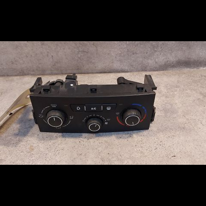 Commande de chauffage occasion PEUGEOT 207 Phase 1 04-2006->06-2013 1.4 HDI 70ch 6452Q7 1