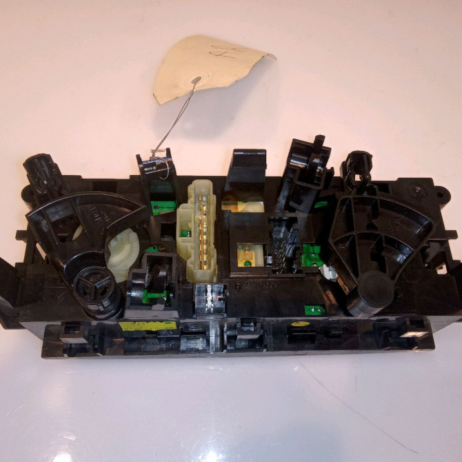 Commande de chauffage occasion PEUGEOT 207 Phase 1 04-2006->06-2013 1.4 HDI 70ch 6452Q7 2