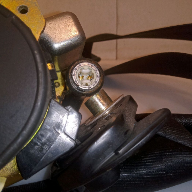 Ceinture avant droite occasion PEUGEOT 307 Phase 2 06-2005->03-2008 1.6 HDI 16v 110ch 96612288XX 3