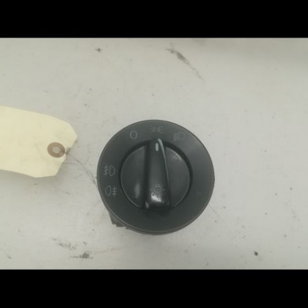 Interrupteur commande de phares occasion VOLKSWAGEN GOLF IV GOLF IV Phase 1 1998-01-01->2005-06-30 1.9 TDI 100ch 1C094153120H