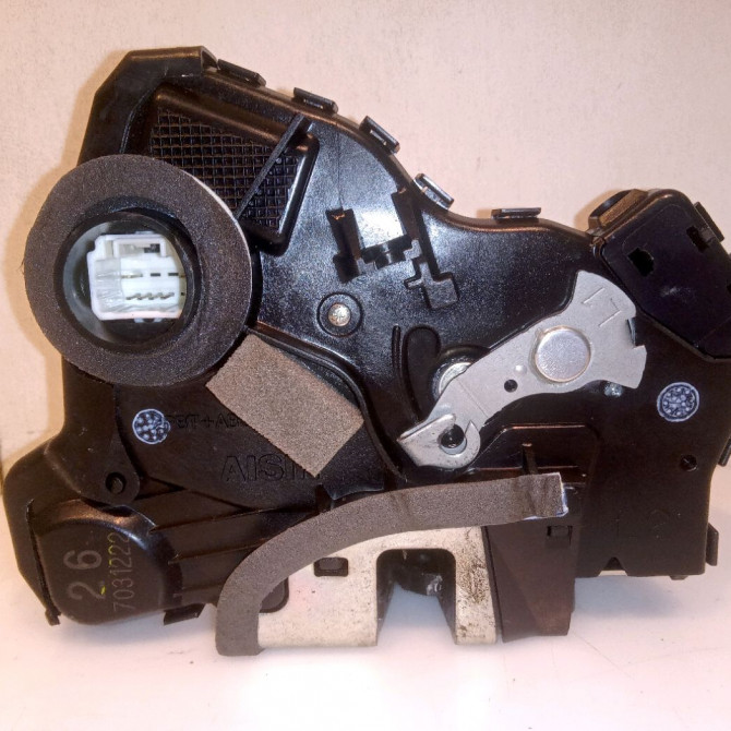 Serrure porte avg occasion SUZUKI GRAND VITARA II Phase 1 09-2005->09-2009 1.6 VVT 106ch 8225065J25 2