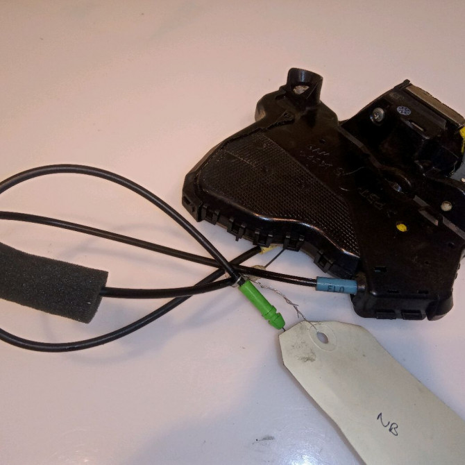 Serrure porte avg occasion SUZUKI GRAND VITARA II Phase 1 04-1995->04-1999 1.9 DDiS 129ch 8225065J25 2