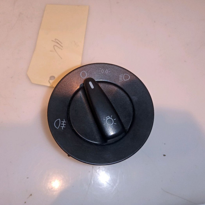 Interrupteur commande de phares occasion VOLKSWAGEN POLO III Phase 2 11-1999->12-2001 1.4i 8v 60ch 1C094153120H 1