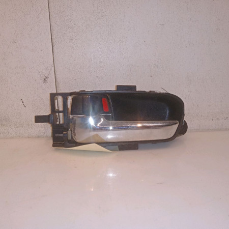 Poignee int porte avg occasion SUZUKI GRAND VITARA II Phase 1 09-2005->09-2009 1.6 VVT 106ch 8313065J005PK
