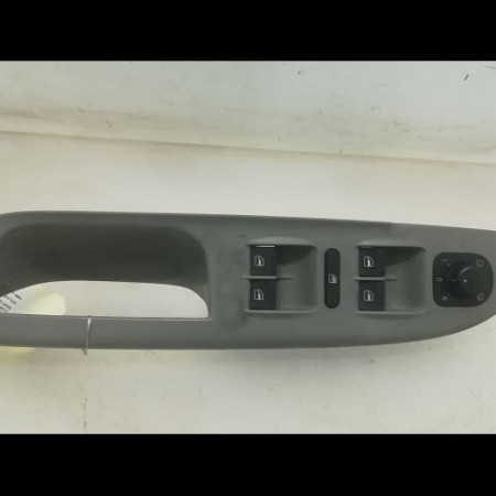 Commande lève-glace porte avant gauche occasion VOLKSWAGEN PASSAT V Phase 1 03-2005->10-2010 2.0 TDI 140ch 1K4959857CREH