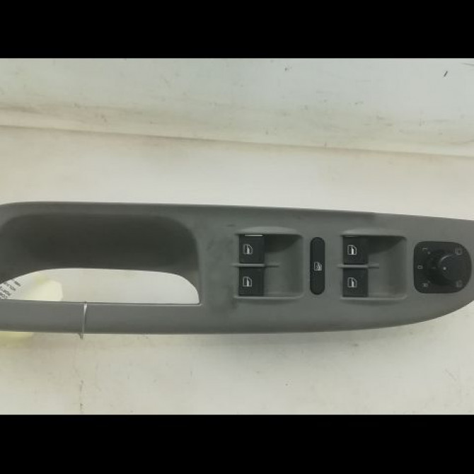 Commande lève-glace porte avant gauche occasion VOLKSWAGEN PASSAT V Phase 1 03-2005->10-2010 2.0 TDI 140ch 1K4959857CREH 1