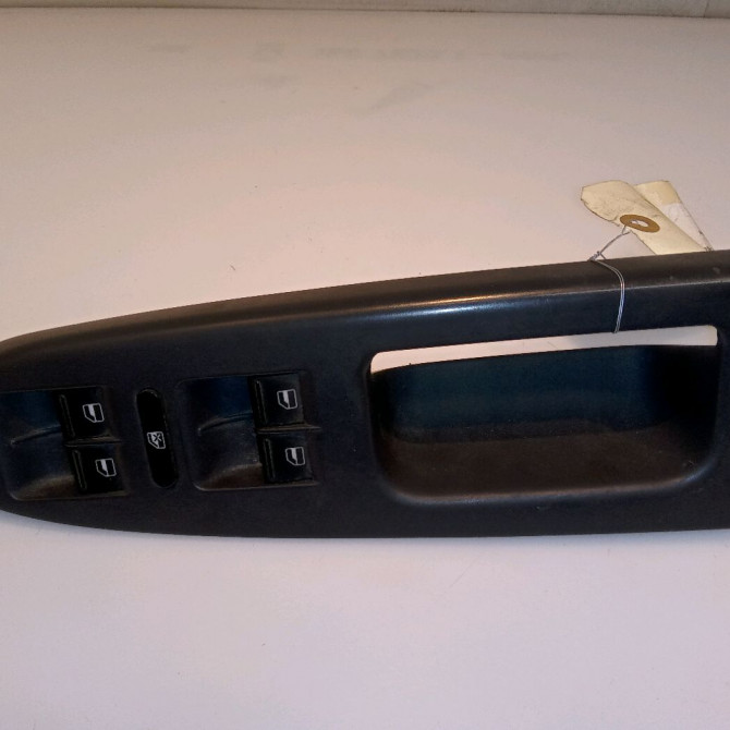 Commande lève-glace porte avant gauche occasion VOLKSWAGEN TOURAN I Phase 1 03-2003->12-2006 2.0 TDI 136ch 1K4959857CREH 1
