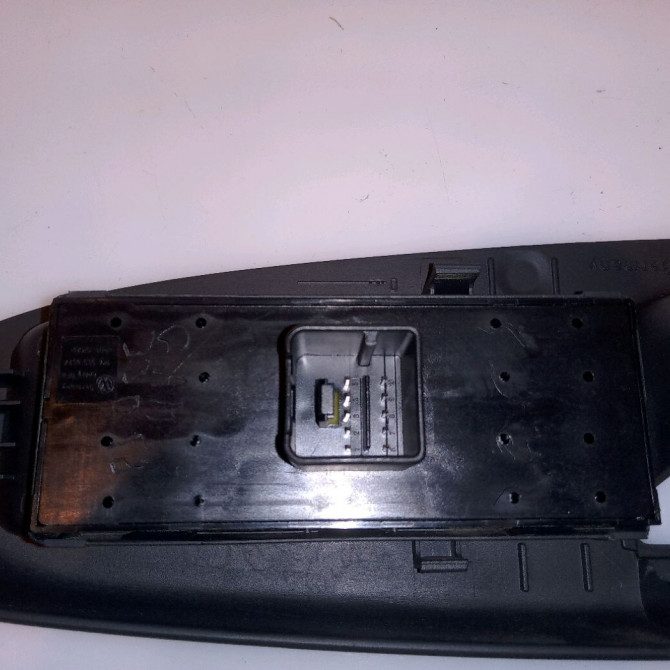 Commande lève-glace porte avant gauche occasion VOLKSWAGEN TOURAN I Phase 1 03-2003->12-2006 2.0 TDI 136ch 1K4959857CREH 3