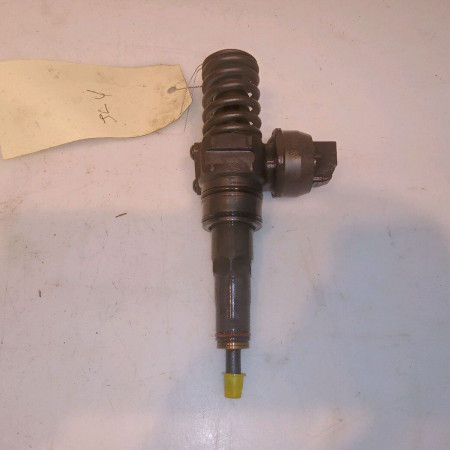 Injecteur occasion VOLKSWAGEN GOLF V Phase 1 11-2003->10-2008 1.9 TDI 90ch 38130073AG