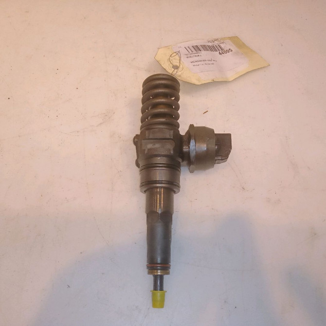 occasion VOLKSWAGEN GOLF V Phase 1 11-2003->10-2008 1.9 TDI 90ch 38130073AG 1