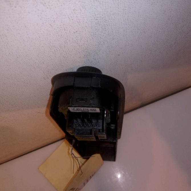 Commande rétroviseurs extérieures électriques occasion VOLKSWAGEN GOLF VI Phase 1 10-2008->04-2013 2.0 TDI 110ch 1K0959565JREH 3