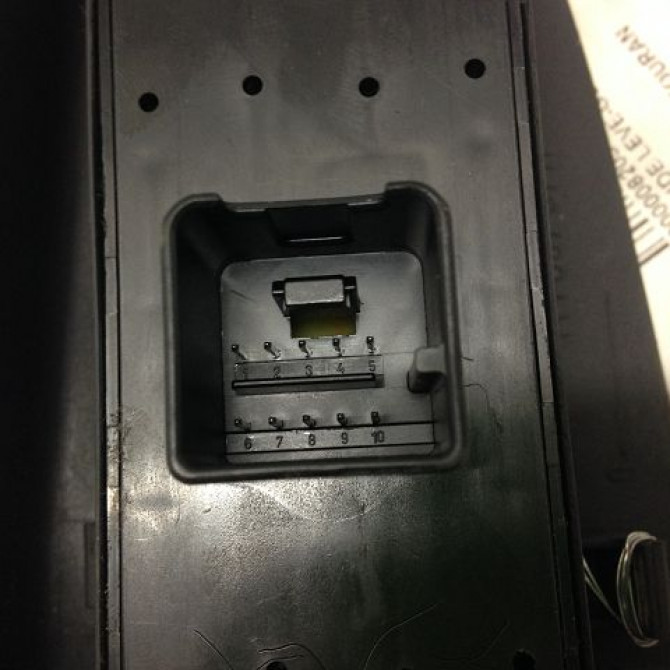 Commande lève-glace porte avant gauche occasion VOLKSWAGEN TOURAN I Phase 1 03-2003->12-2006 2.0 TDI 140ch 1K4959857CREH 2