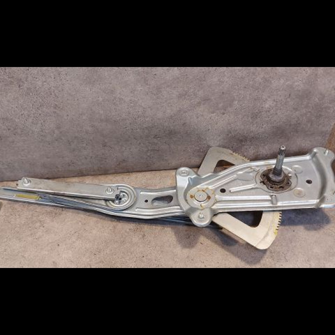 Mecanisme leve-glace arrière gauche occasion RENAULT SCENIC III Phase 1 04-2009->11-2011 1.5 DCI 105ch 827210005R 1