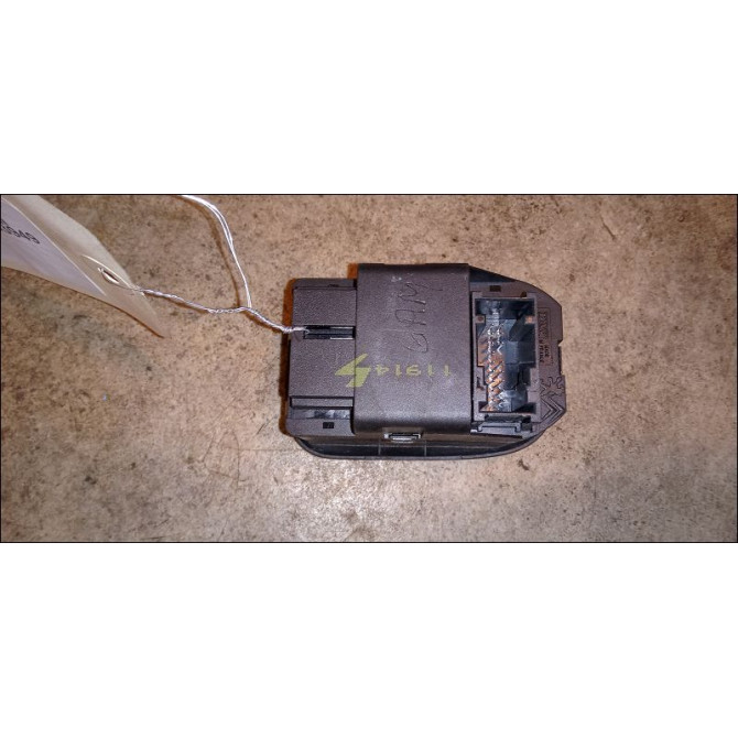 Commande lève-glace porte avant gauche occasion PEUGEOT 206 Phase 1 09-1998->03-2009 1.6i 16v 2