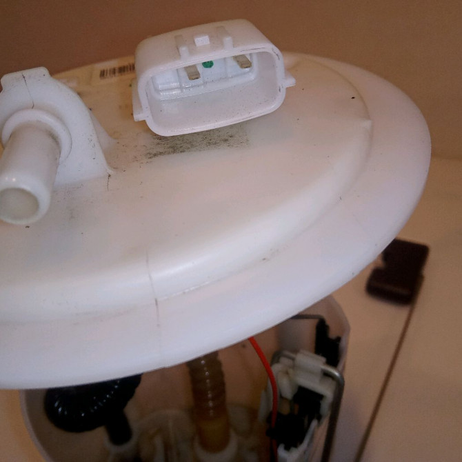 Jauge a carburant occasion RENAULT MEGANE III Phase 1 11-2008->01-2012 1.9 DCI 130ch 172020056R 4