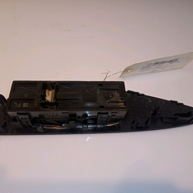 Commande lève-glace porte avant gauche occasion NISSAN QASHQAI II Phase 1 02-2014->... 25401HV02B 2