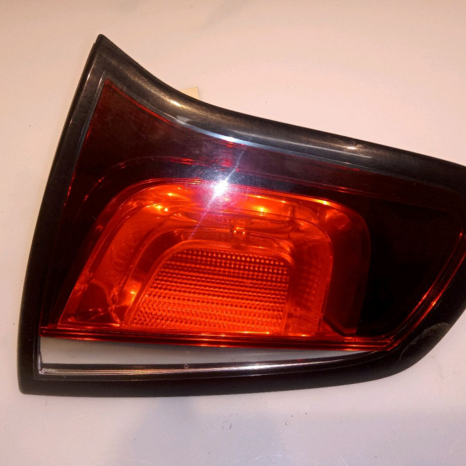 Feu arrière intérieur droit occasion CITROEN C3 II Phase 2 03-2013->12-2016 1.6 HDI 75ch 9803934280 1