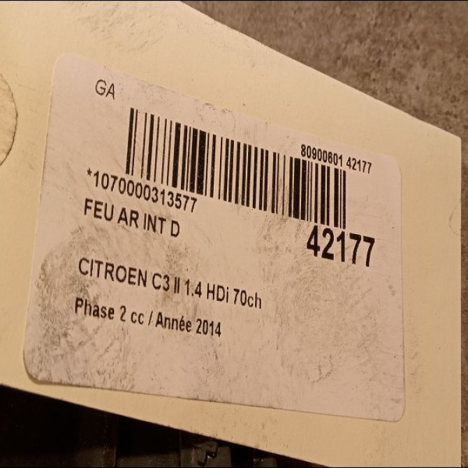 Feu arrière intérieur droit occasion CITROEN C3 II Phase 2 03-2013->12-2016 1.4 HDi 70ch 9803934280 3