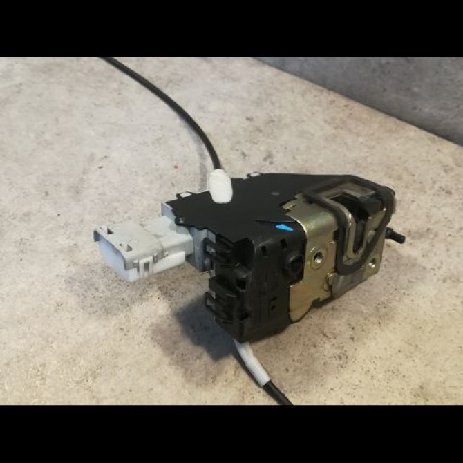 Serrure porte ard occasion PEUGEOT 407 Phase 1 04-2004->07-2008 2.0 HDI 16v 136ch 9138V1 2