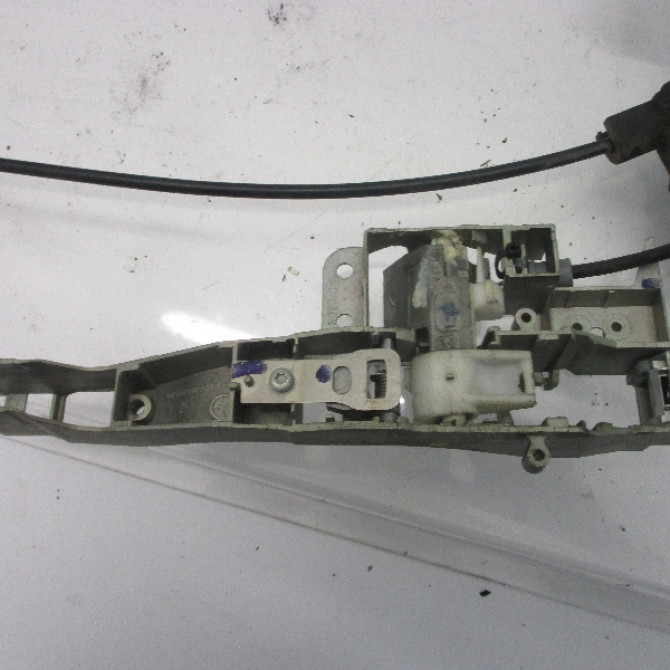 Serrure porte ard occasion PEUGEOT 407 Phase 1 04-2004->07-2008 9138V1 2