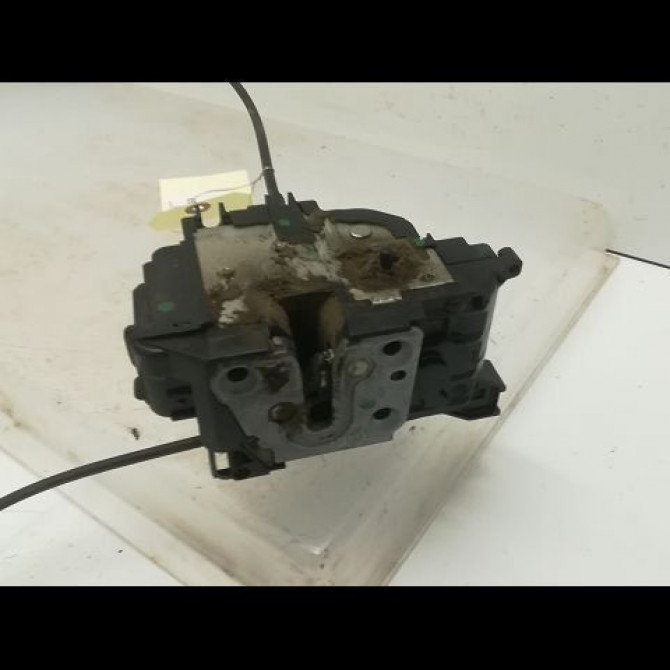 Serrure porte arg occasion RENAULT CLIO III Phase 2 03-2009->12-2014 1.5 DCI 70ch 8200300128 2