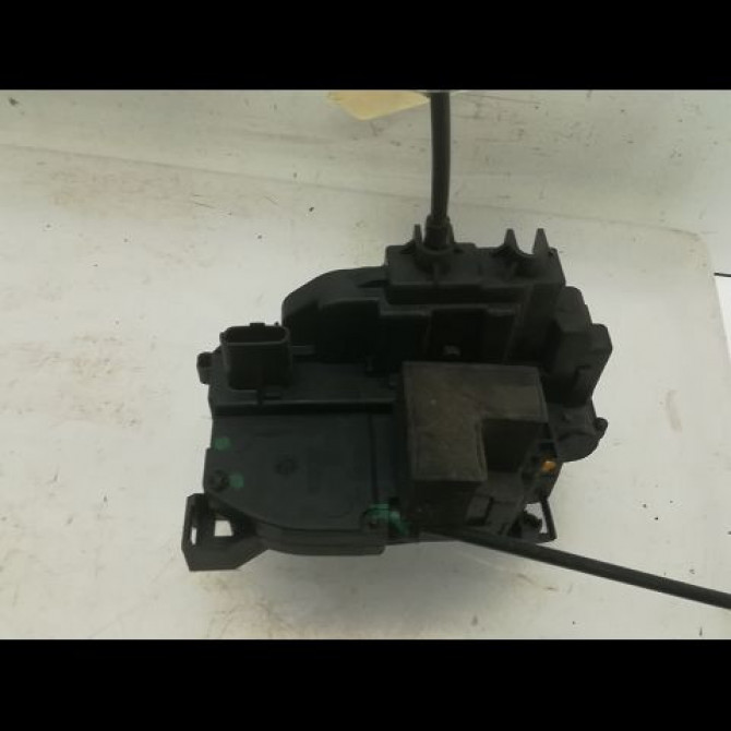 Serrure porte arg occasion RENAULT CLIO III Phase 2 03-2009->12-2014 1.5 DCI 70ch 8200300128 3