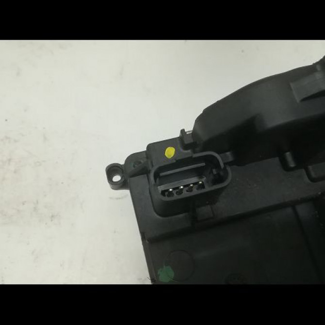 Serrure porte arg occasion RENAULT CLIO III Phase 2 03-2009->12-2014 1.5 DCI 70ch 8200300128 4