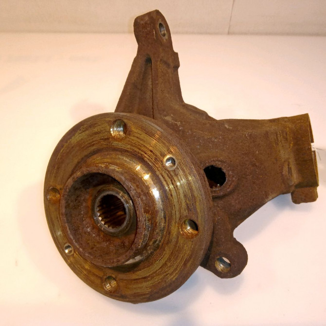 Moyeu avd occasion PEUGEOT 206 Phase 1 09-1998->03-2009 1.4i 330776 1