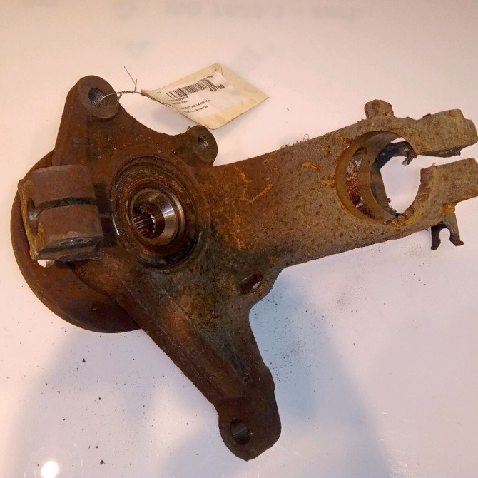 Moyeu avd occasion PEUGEOT 206 Phase 1 09-1998->03-2009 1.4 HDI 70ch 330776 2