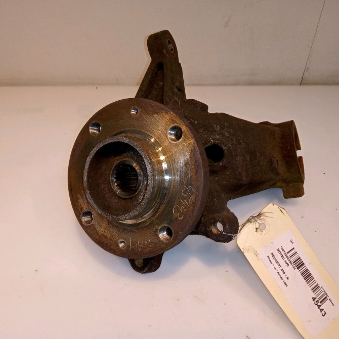 Moyeu avd occasion PEUGEOT 206 Phase 1 09-1998->03-2009 1.4i 330776 1