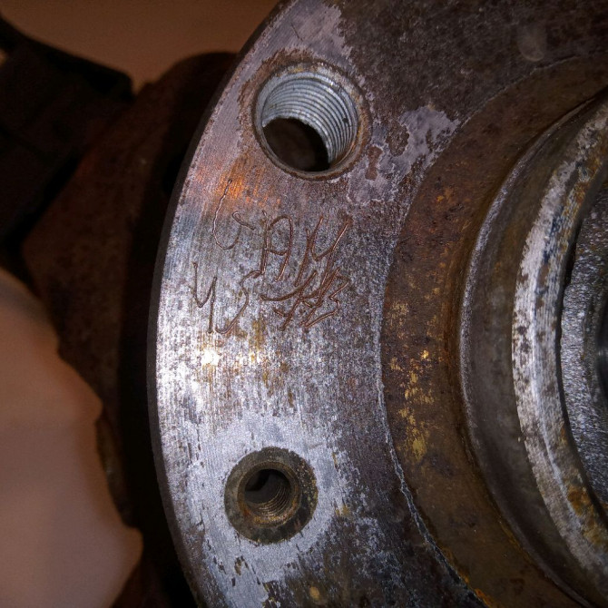 Moyeu avd occasion PEUGEOT 206 Phase 2 02-2003->02-2009 1.4 HDI 70ch 330776 3