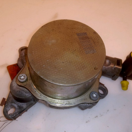 Pompe a vide occasion RENAULT LAGUNA III 146502440R