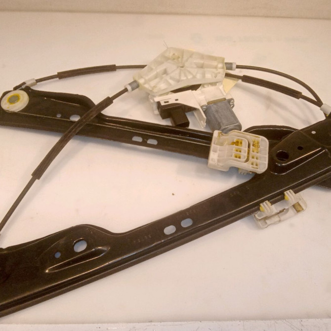 Mecanisme+moteur leve-glace avg occasion FIAT FREEMONT Phase 1 04-1995->04-1999 2.0 D 140ch K68043735AA 2