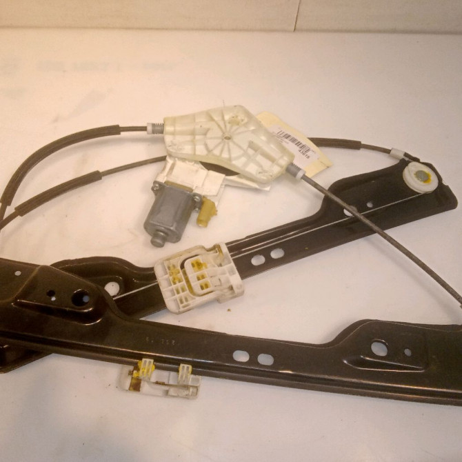 Mecanisme+moteur leve-glace ard occasion FIAT FREEMONT Phase 1 04-1995->04-1999 2.0 D 140ch K68043738AA 2