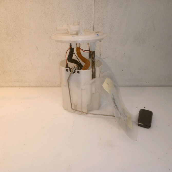 Jauge a carburant occasion RENAULT MEGANE III Phase 1 04-1995->04-1999 1.9 DCI 130ch 172020033R 1