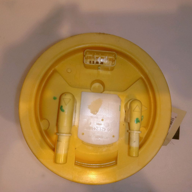 Jauge a carburant occasion PEUGEOT 206 Phase 2 02-2003->02-2009 1.4 HDI 70ch 3